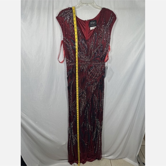 NWT $598 Mac Duggal [ 12 ] Intricate Beaded V-Neck High Slit Gown Burgundy‎ Red - Picture 6 of 15